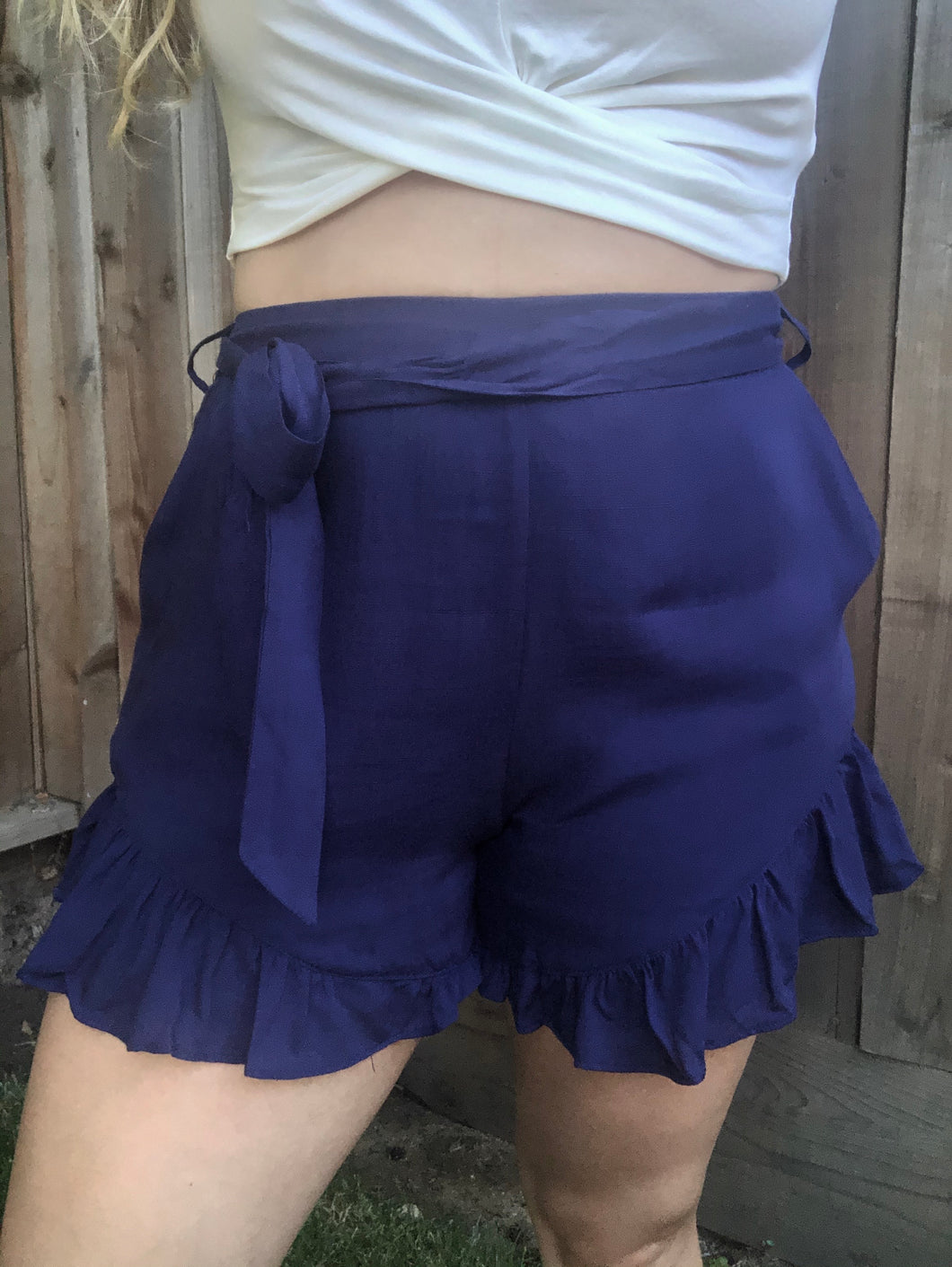 Lovely Day Ruffle Shorts - Navy